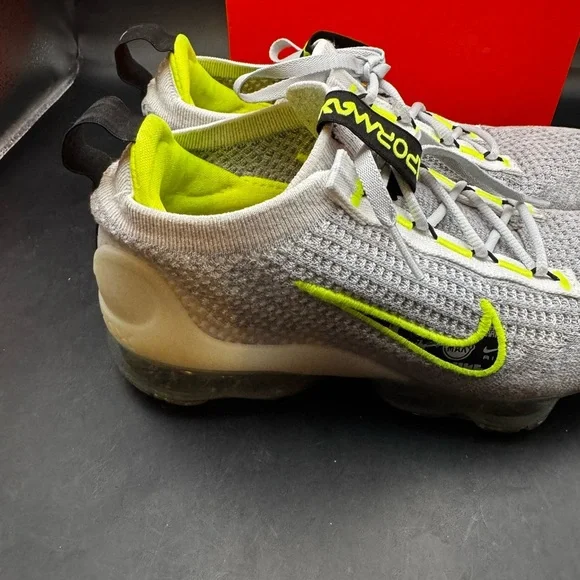 Nike Air VaporMax Gray White Volt Youth Shoes Sneakers Size 6.5 With Box - Picture 5 of 16